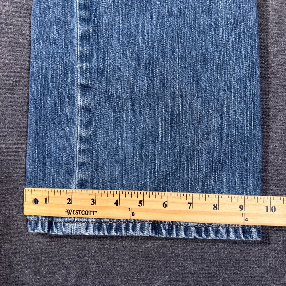Levis same next